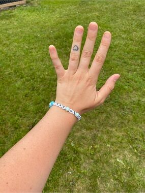 Handmade 'Take Me' Blue and White Beaded Bracelet